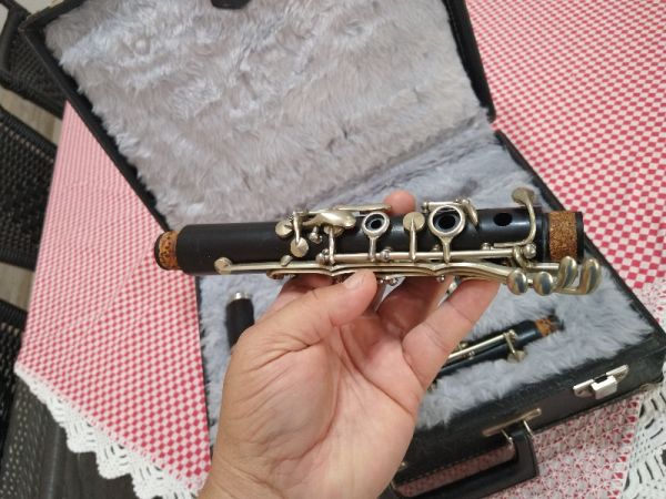 Clarinete Getzen Francesa Em Ébano Sib Chaves Alpaca Boquilha Vandoren Paris