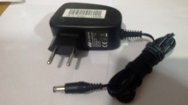 Fonte Alimentação 12V de 1.5A Bivolt para diversos aparelhos